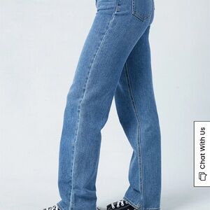 PacSun Women's Straight-Leg Jeans in Medium Blue